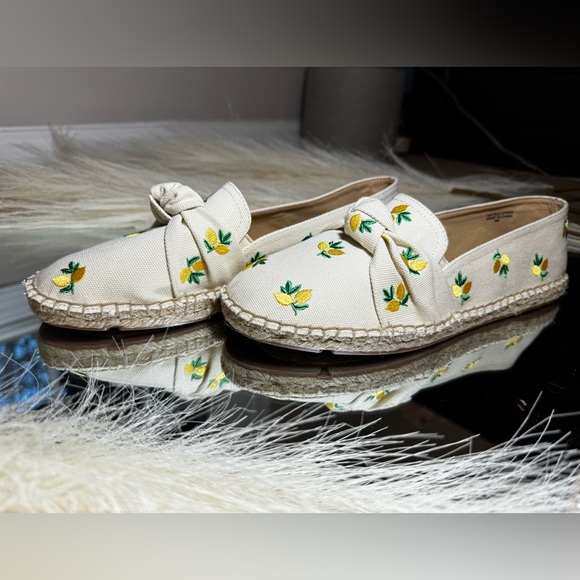 [[NWOT]] TALBOTS IZZY LEMON KNOTTED CANVAS ESPADRILLES // Size 9 - Picture 6 of 7